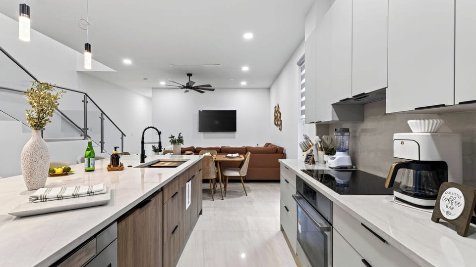 House (4 Bedrooms) | Interior