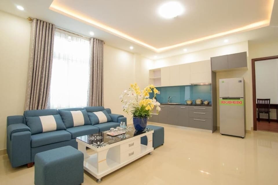 Superior Apartment, Balcony, City View | Living area