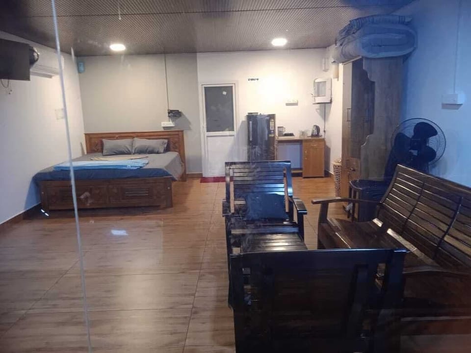 Classic Double Room, Balcony, Mountain View | Desk, laptop workspace