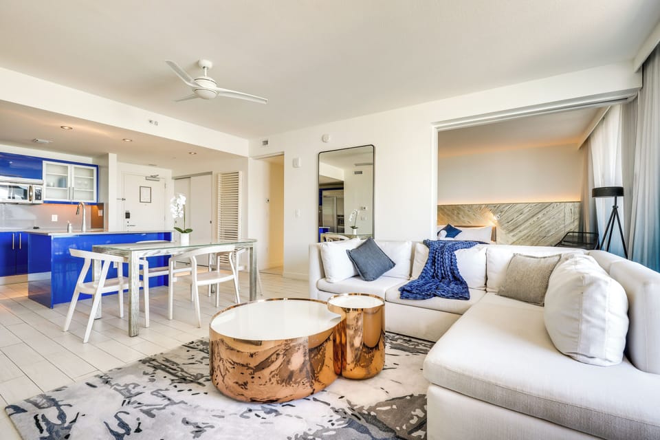 UNIT 2 | Living Space | Free WiFi | Central A/C & Heating