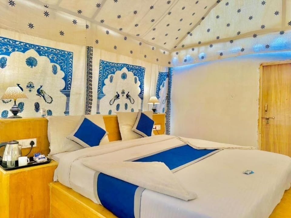 Tent, Balcony, Resort View | Desk, blackout drapes, iron/ironing board (on request), WiFi (free)