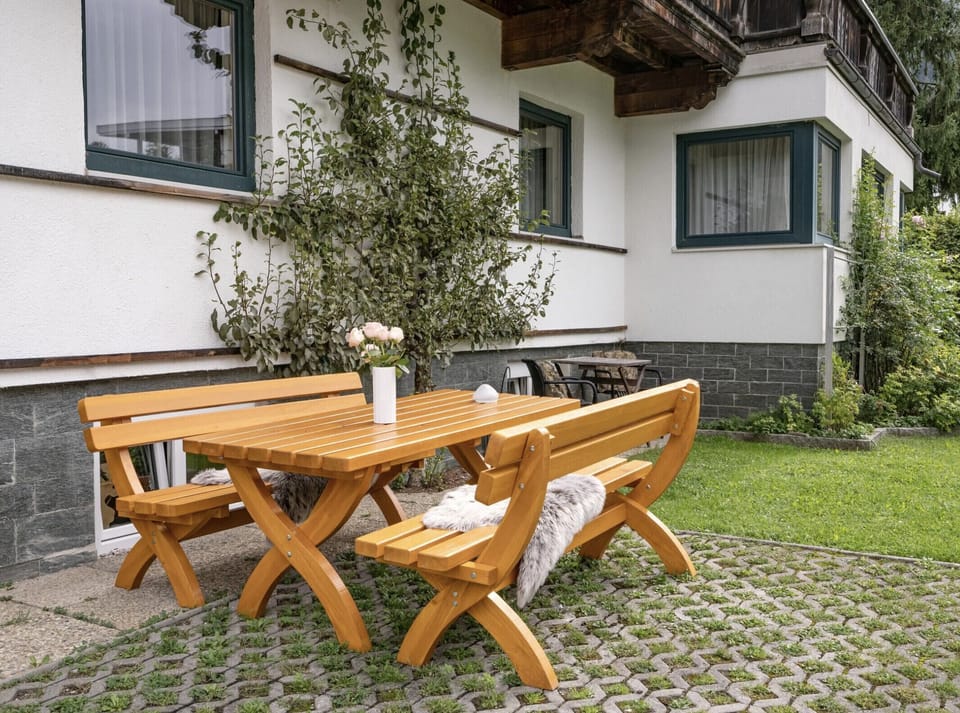 Westendorf vacation apartment at Haus Adler with parking, garden, balcony and a quiet residential setting near the village center and SkiWelt.