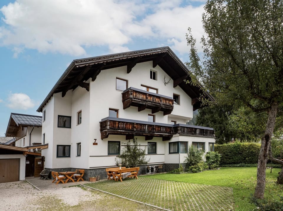 Westendorf vacation apartment at Haus Adler with parking, garden, balcony and a quiet residential setting near the village center and SkiWelt.