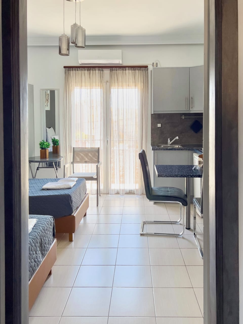 Studio, Balcony | Premium bedding, minibar, laptop workspace, blackout drapes