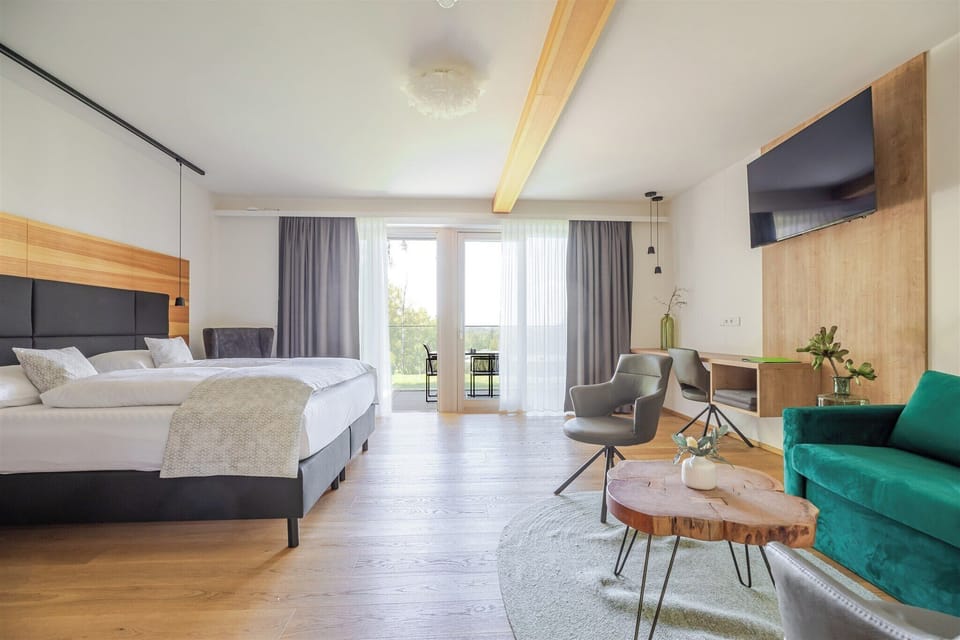 Studio Suite | In-room safe, WiFi (free)