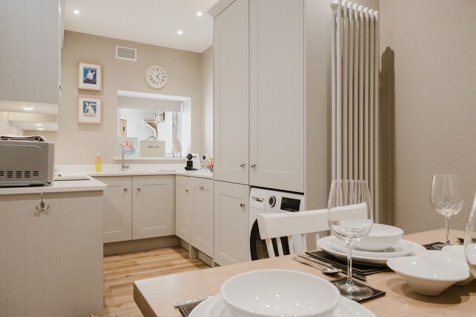Rich Hall Photography-Garden Flat, 1 Berkeley Place-16 (1)