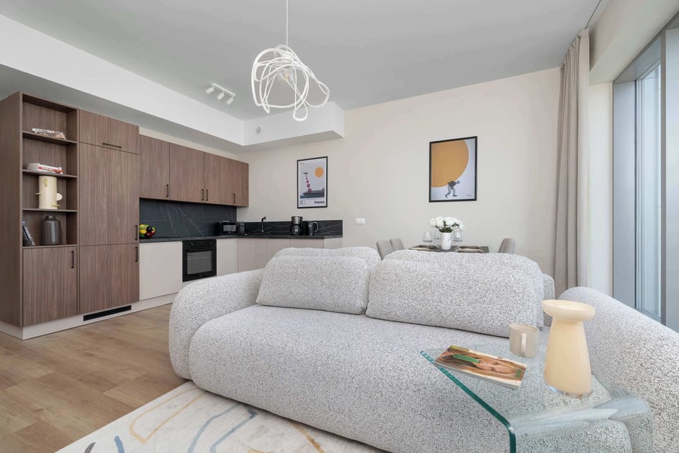 Unwind on the comfortable sofa that can be converted into double bed.
