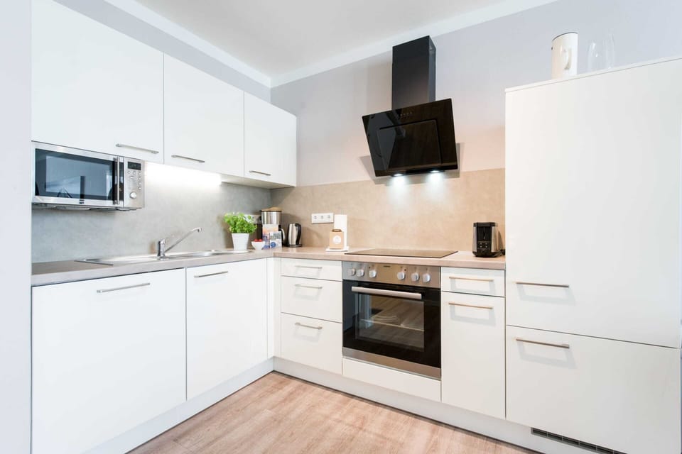 Travemuende Covered Balcony Suite Apartment in Lubeck