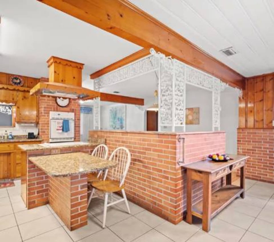 House | 3 bedrooms, high-speed internet