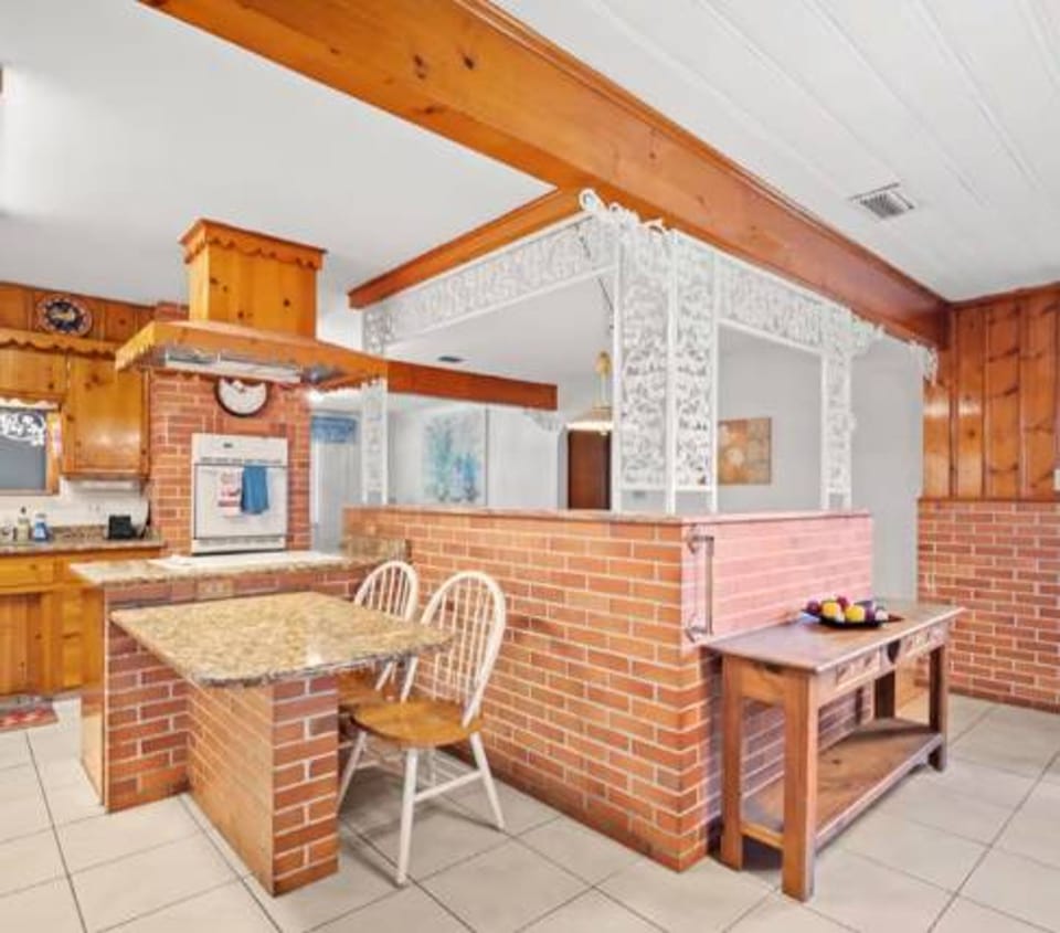 House | 3 bedrooms, high-speed internet