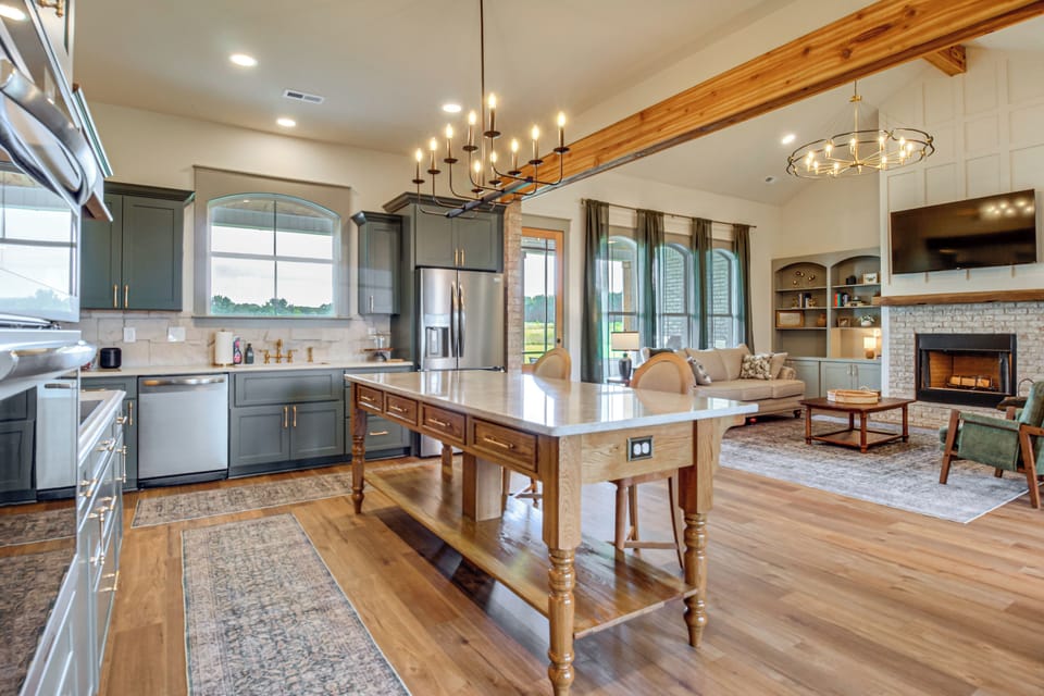 House (4 Bedrooms) | Interior