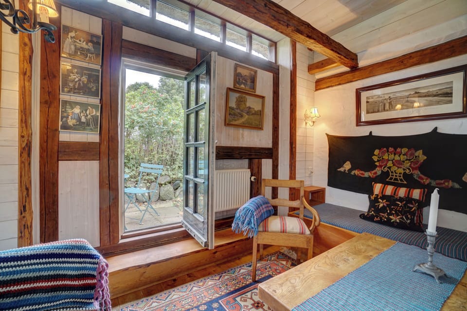 Double Room, Ground Floor | Living area