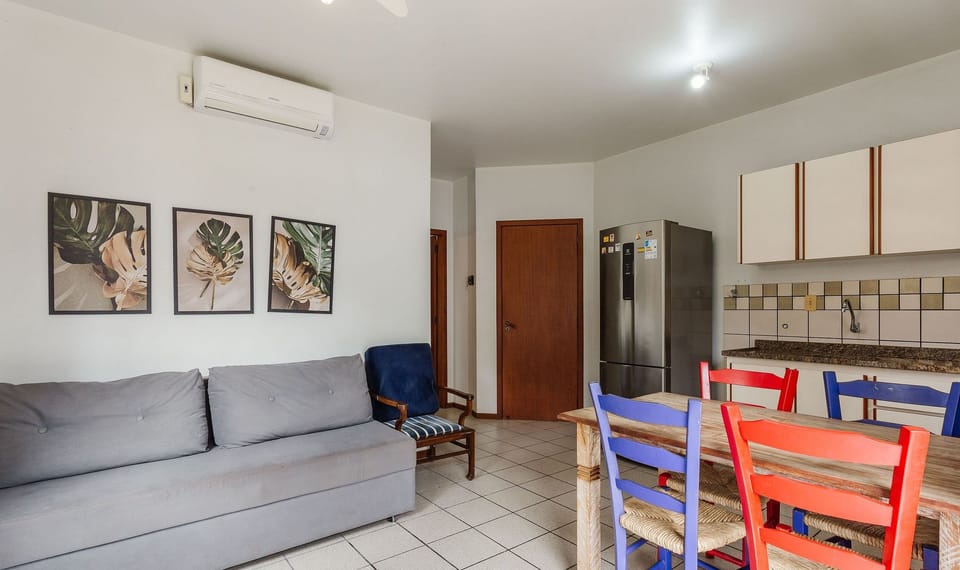 Basic Apartment | Living area | 40-inch TV with digital channels