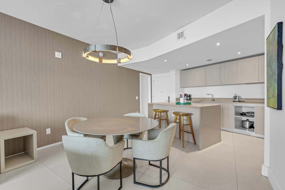 Condo, Multiple Beds, Pool Access, Ocean View (Waterfront Oasis) | Dining