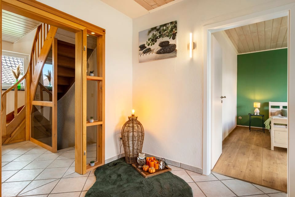 Holiday Home 'By Bonnie und Clyde' with Mountain View, Private Terrace, and Wi-Fi House in Thuringia, Germany