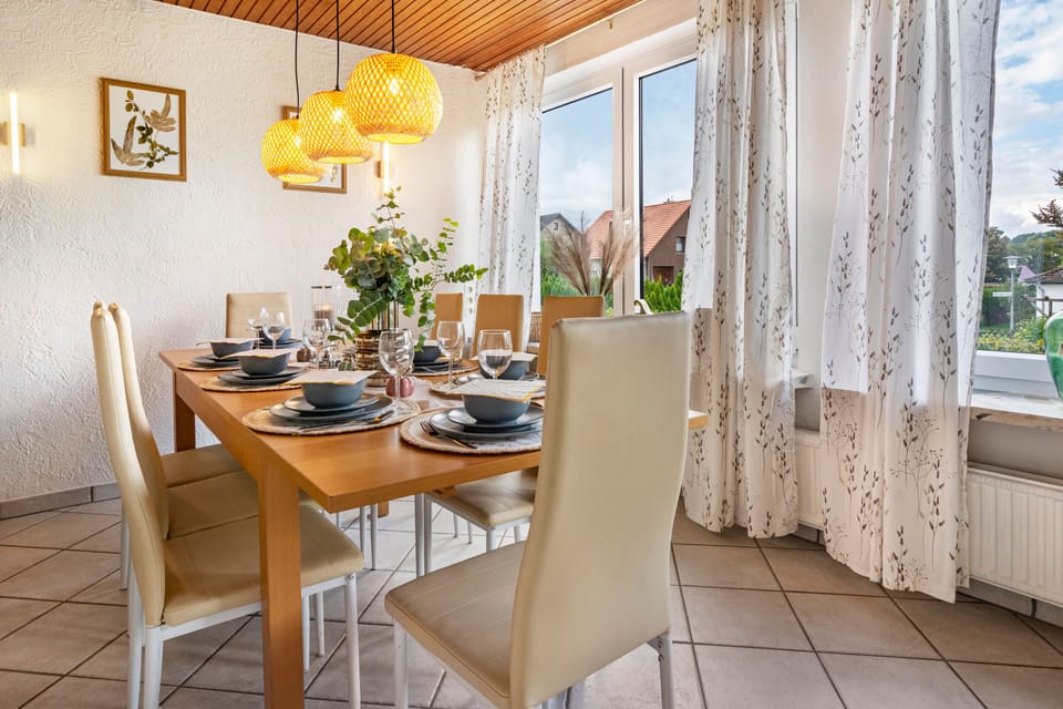 Holiday Home 'By Bonnie und Clyde' with Mountain View, Private Terrace, and Wi-Fi House in Thuringia, Germany