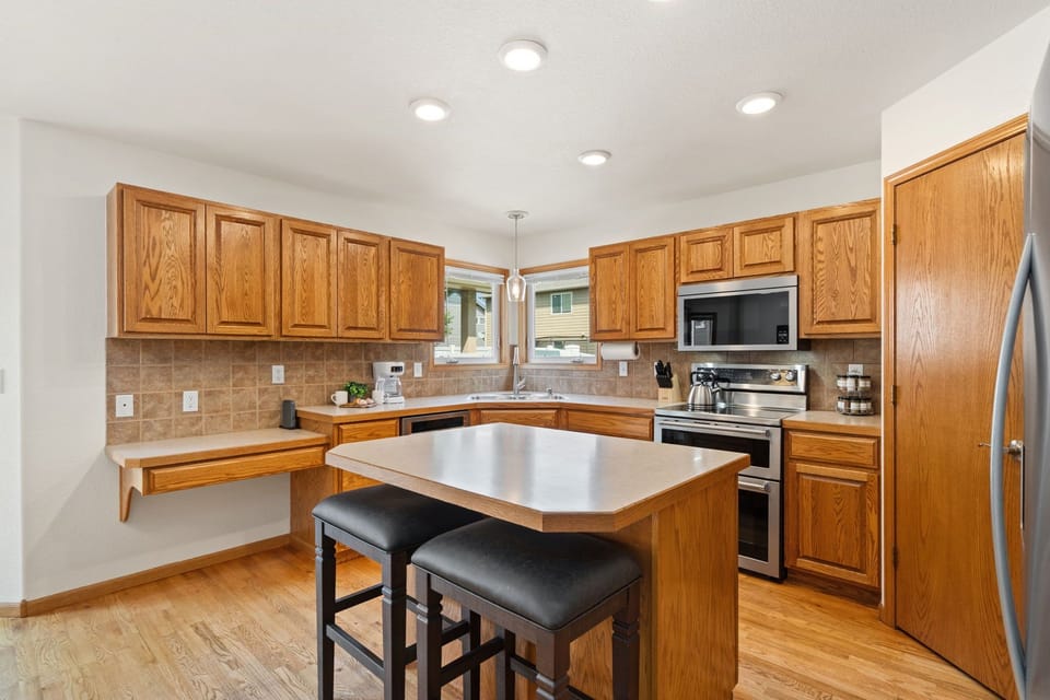 House, Multiple Beds, Garden View (The Gathering Place) | Private kitchen | Coffee/tea maker