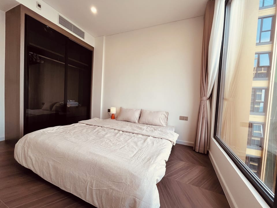 Basic Room, City View | Desk, laptop workspace, soundproofing, WiFi (free)