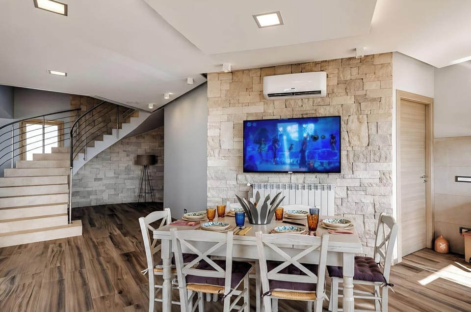 House, Smoking | 3 bedrooms