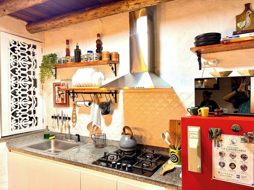 House, 2 Bedrooms, Patio, City View | Private kitchen