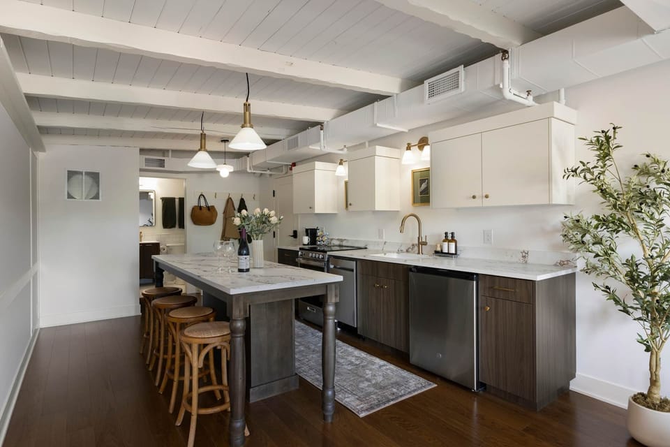 Carol Suite Unit 203_Kitchen