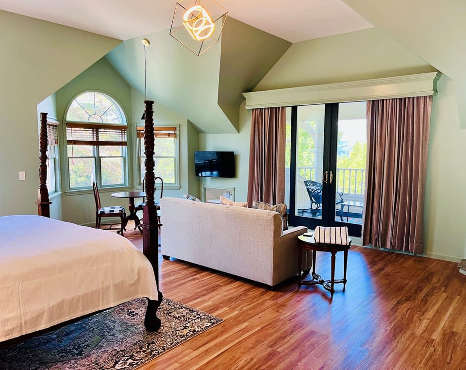 Large bedroom with King Bed and Mountain Views