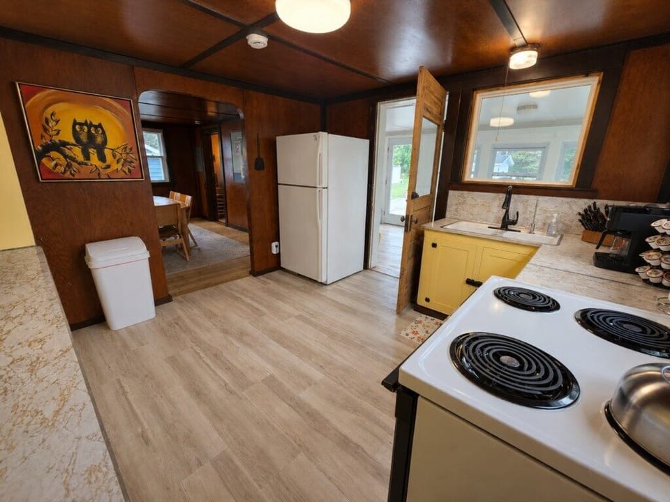 Fully equipped kitchen with everything you need for your stay.