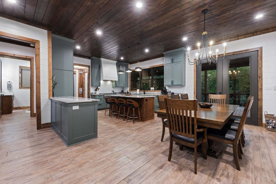 Kitchen and dining area