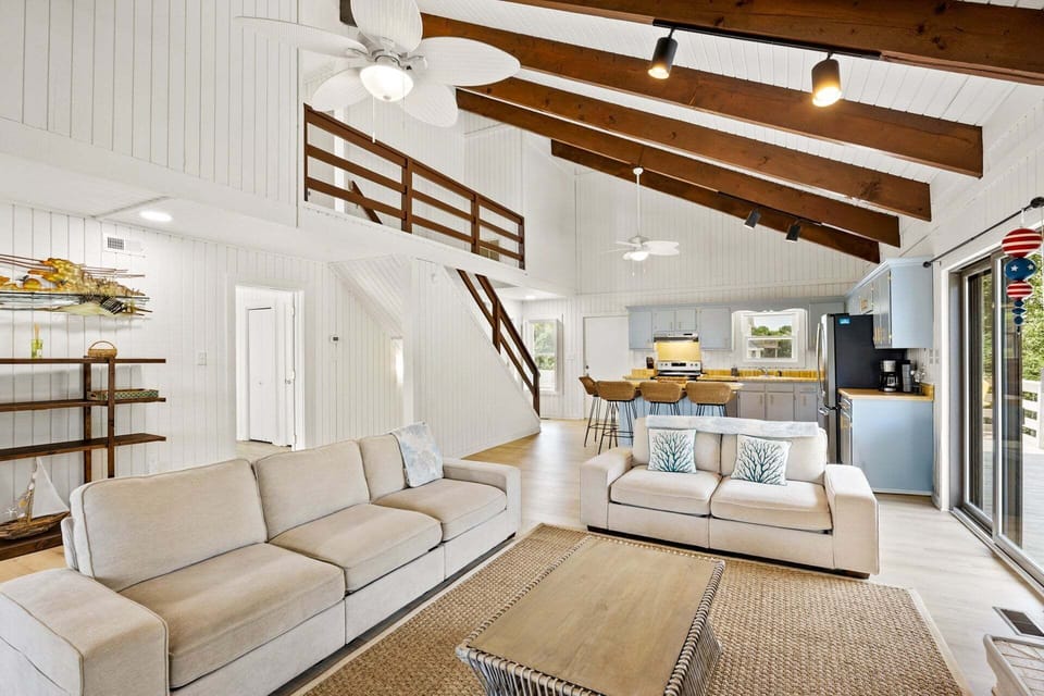 ML: Living Area.