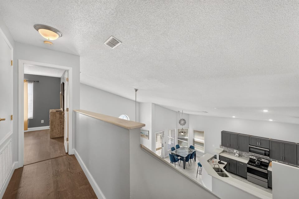 House, Multiple Beds, Pool View (LDE101-705-5-P - Golden light retreat) | Interior