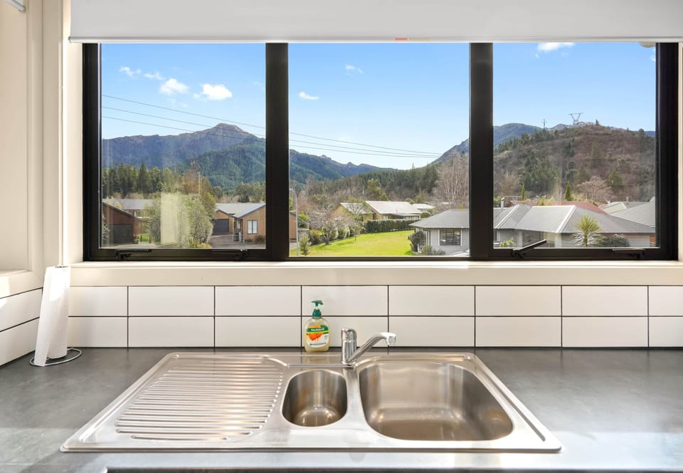 9A Mt Charon Place (18)