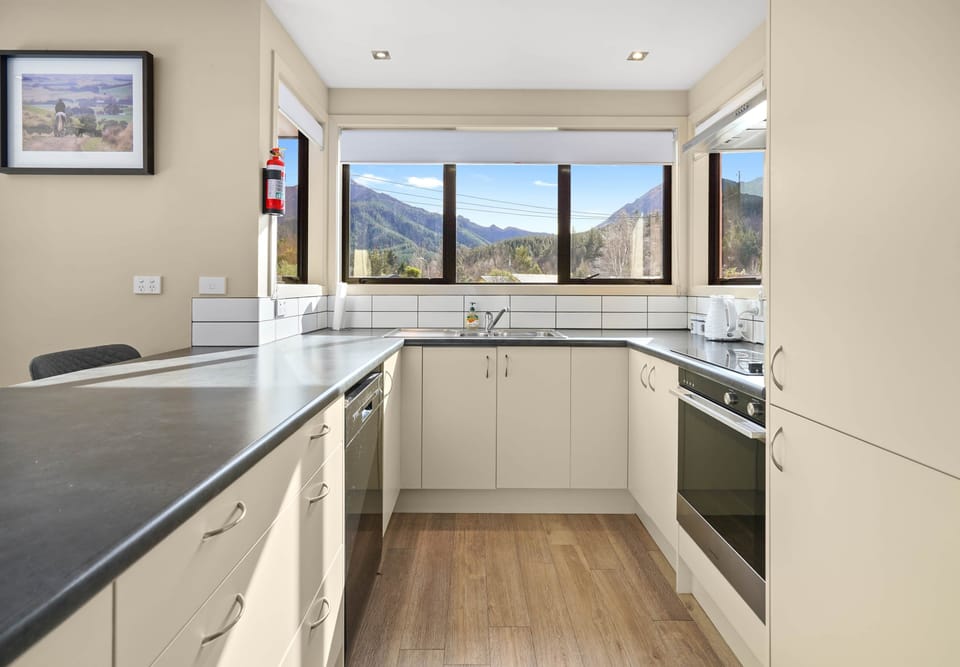 9A Mt Charon Place (17)