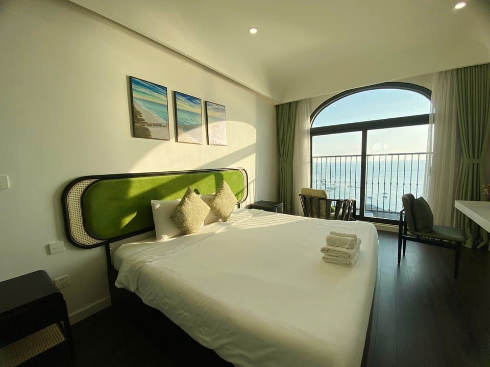 Deluxe Apartment, Sea View | WiFi (free)