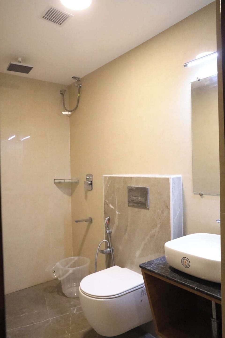 Shower, towels, soap, shampoo