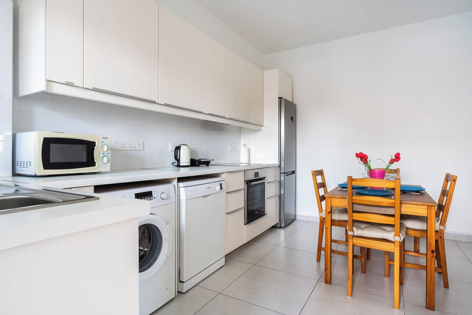 Apartment, Balcony, Sea View | Private kitchen