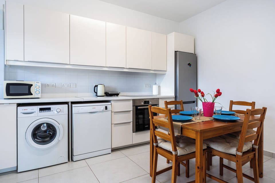 Apartment, Balcony, Sea View | Private kitchen