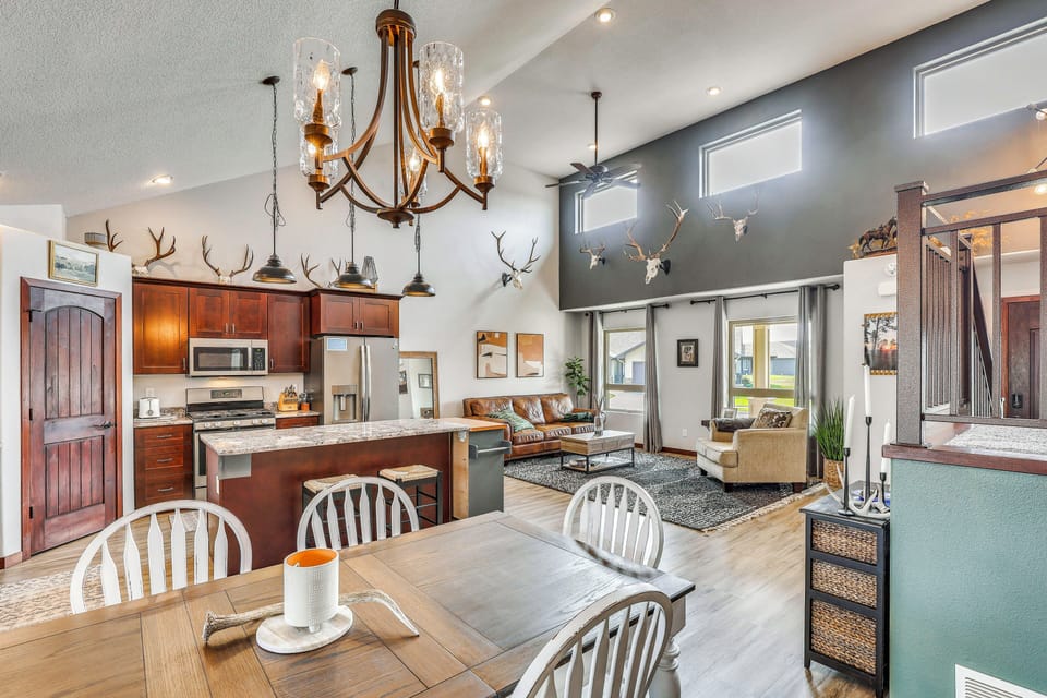Dining Room | 1st Floor