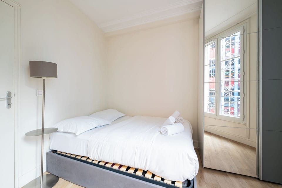 Charming and Bright 1BDR Near the Marais Apartment in Paris
