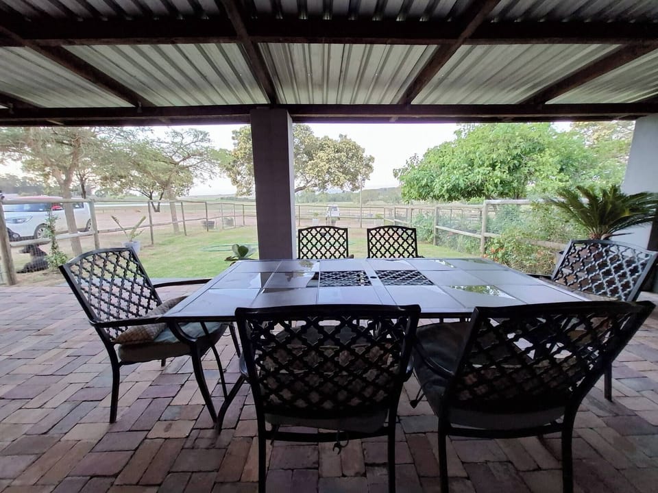 House, 2 Bedrooms, Balcony | Outdoor dining