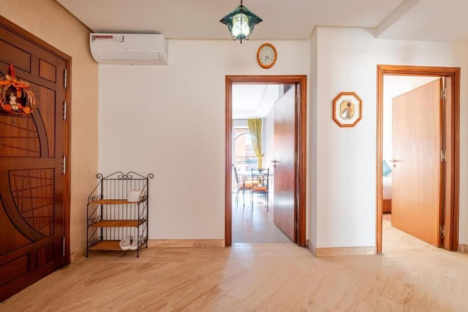 Apartment, Balcony, City View | Interior