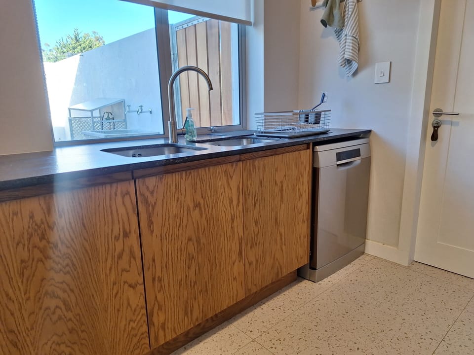 Deluxe Villa, Patio, Mountain View | Private kitchen | Espresso maker, coffee/tea maker, electric kettle, highchair