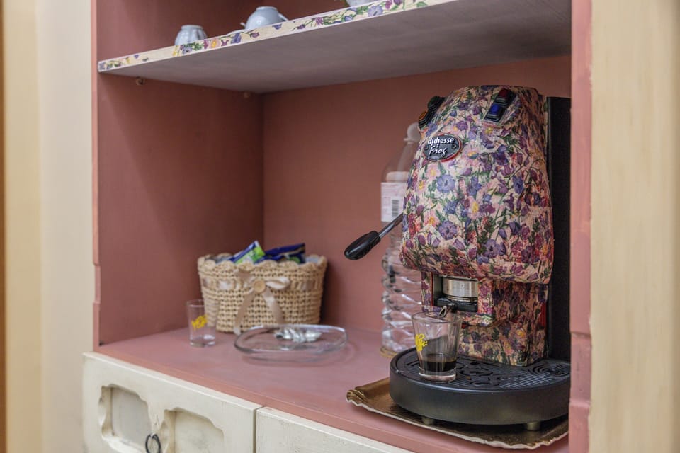 House | Coffee and/or coffee maker
