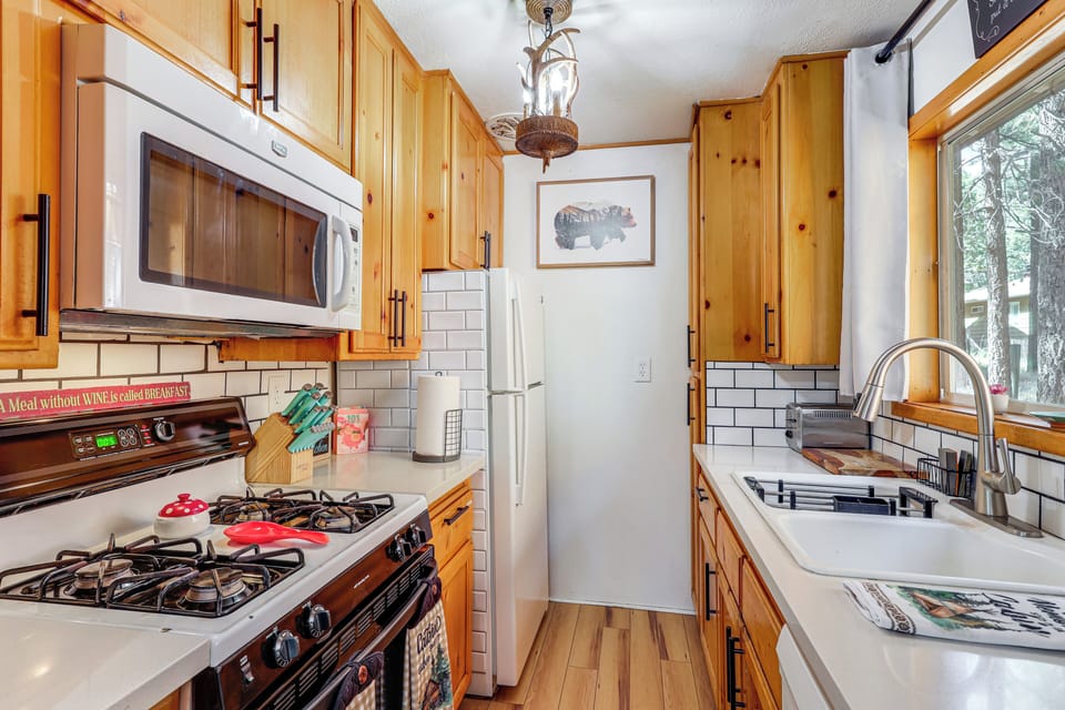 House (2 Bedrooms) | Interior