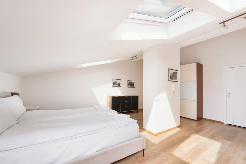 Apartment (21) | Iron/ironing board, WiFi (free), individually decorated