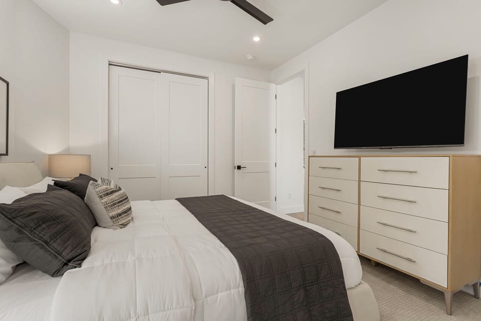 King Bedroom