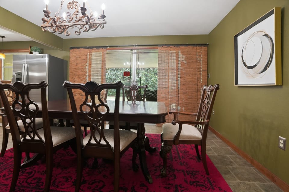 House, 3 Bedrooms | Dining