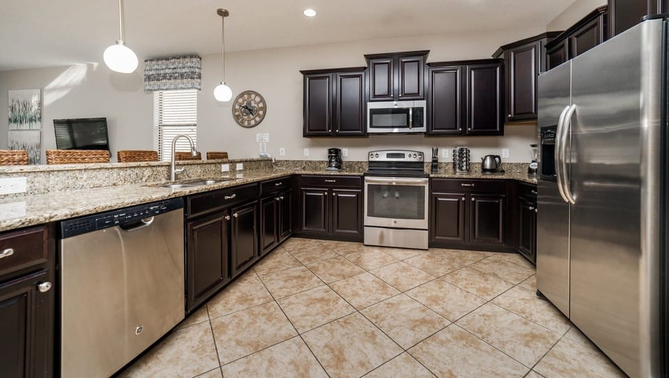 House, Multiple Bedrooms | Private kitchen | Coffee/tea maker, fridge, oven, toaster