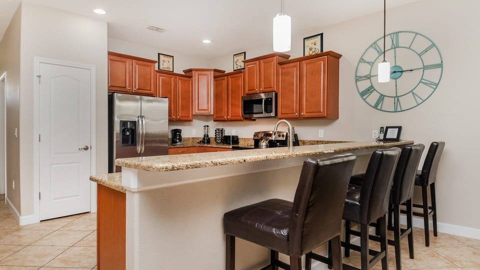 House, Multiple Bedrooms | Private kitchen | Coffee/tea maker, fridge, oven, toaster