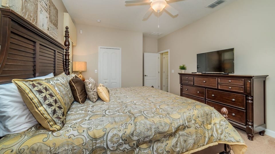 House, Multiple Bedrooms | 9 bedrooms, WiFi (free)
