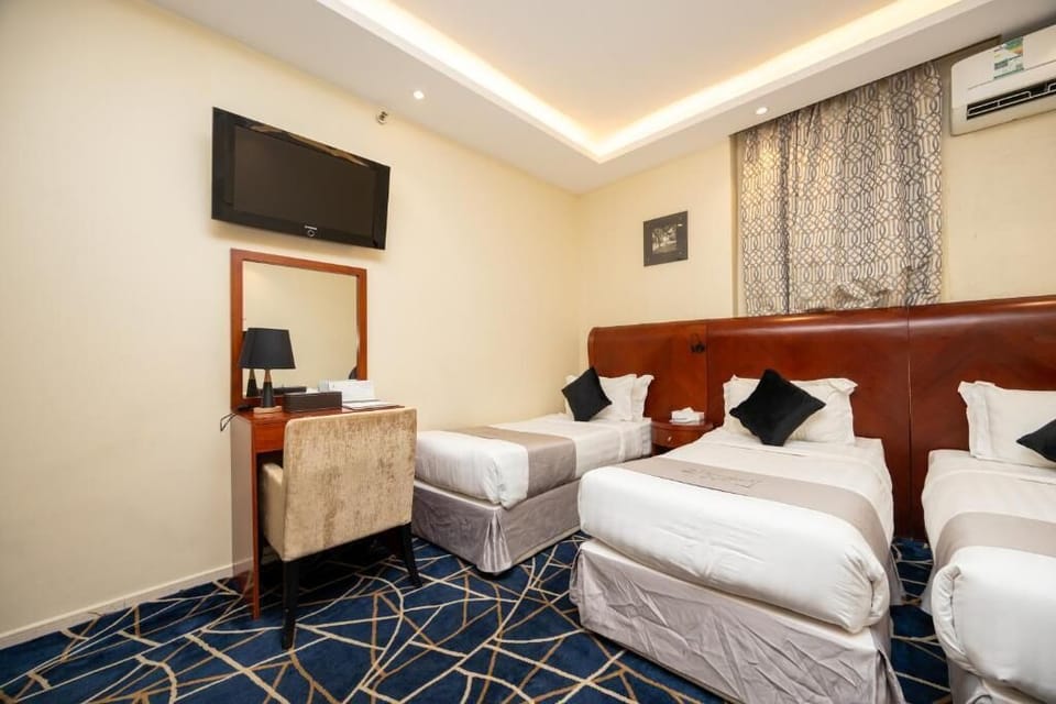 Double or Twin Room | WiFi (free)